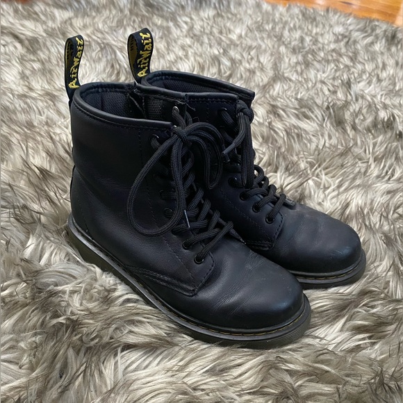 Boys Dr.Marten 1460 8-eye boots size 3 - Picture 1 of 7